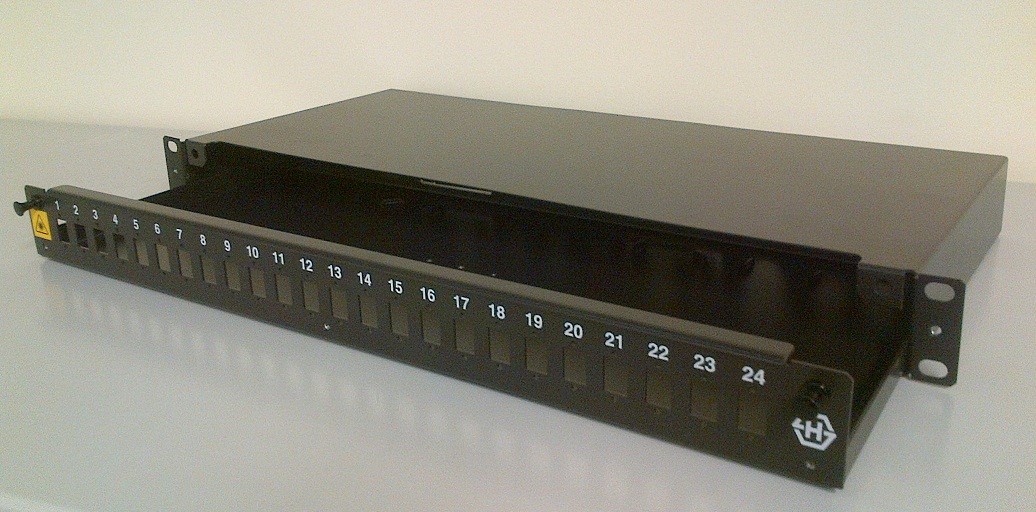 Ljósl.Skúffa Í 19" 24p F/Sc/Lc Einf., Tekur (12-24pör) Sc/Lc