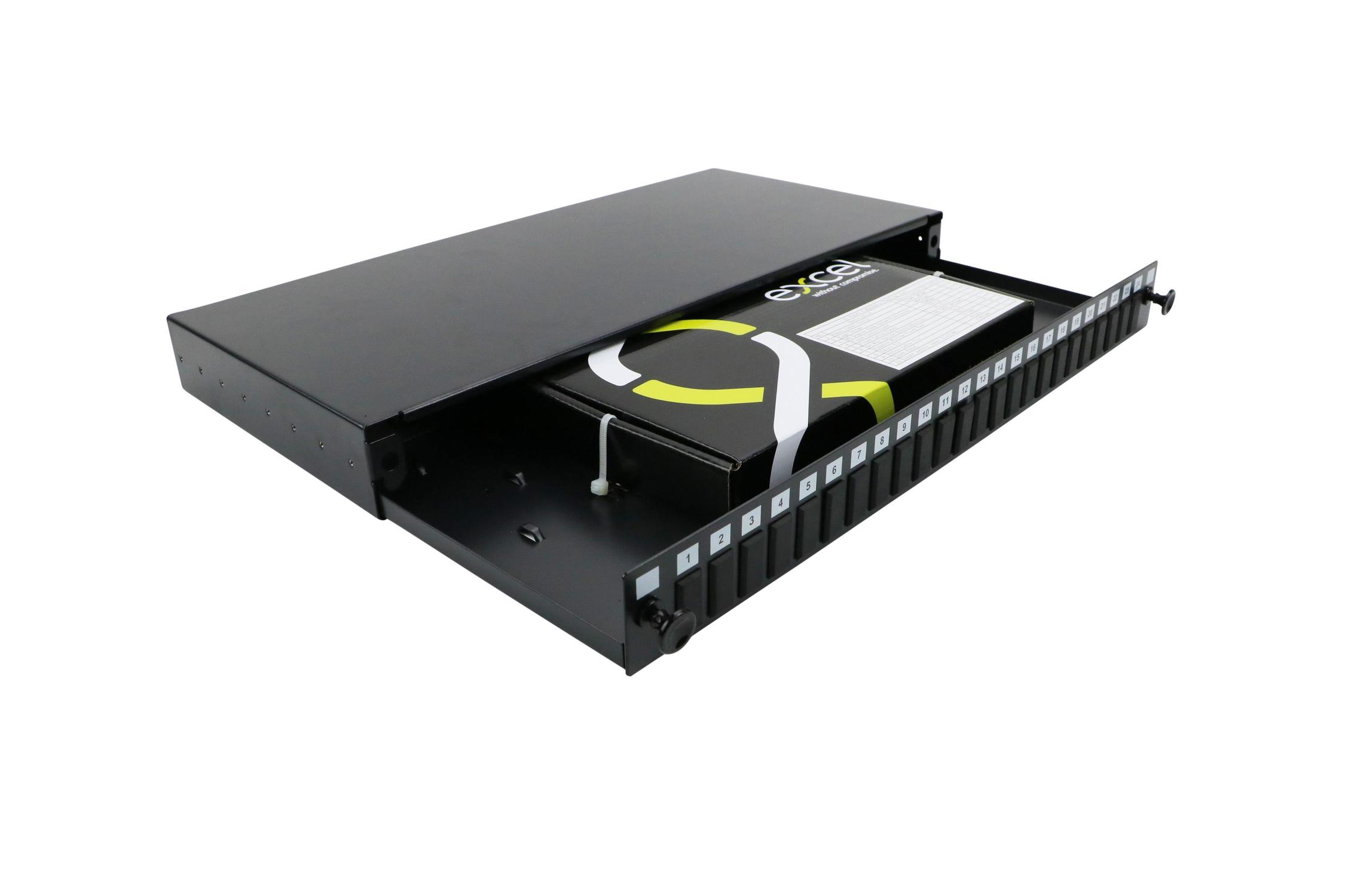 Ljósl.Skúffa Í 19" Excel 24p Sc 1f/Lc 2f, Tekur (12-24pör) S